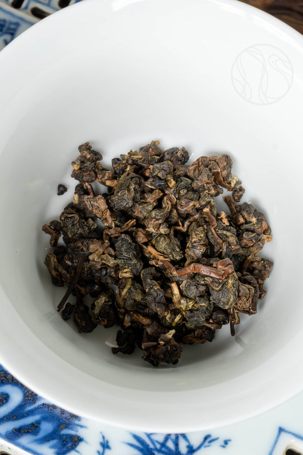 Tofu Lily: Winter 2024 Jinxuan Oolong Tea