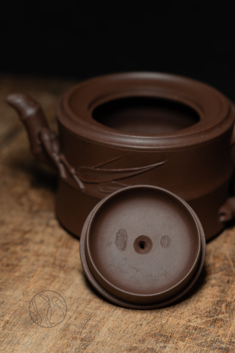 Yixing Bamboo Pinzi Clay Teapot